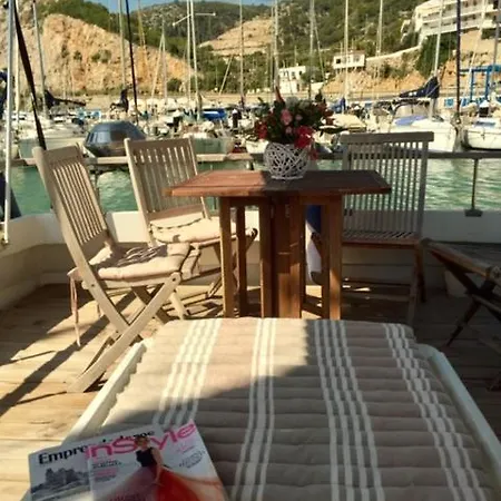 Barco Apartamento Flotante